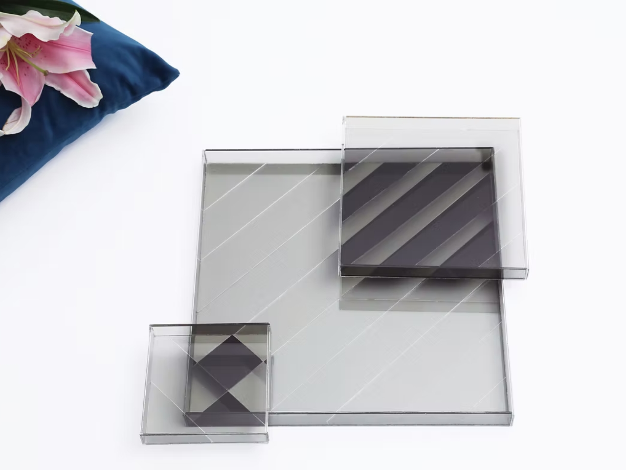 Lightware，Transparent glass tray works，Housewear & Furnishings，ornament，