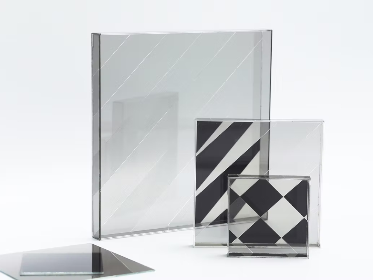 Lightware，Transparent glass tray works，Housewear & Furnishings，ornament，