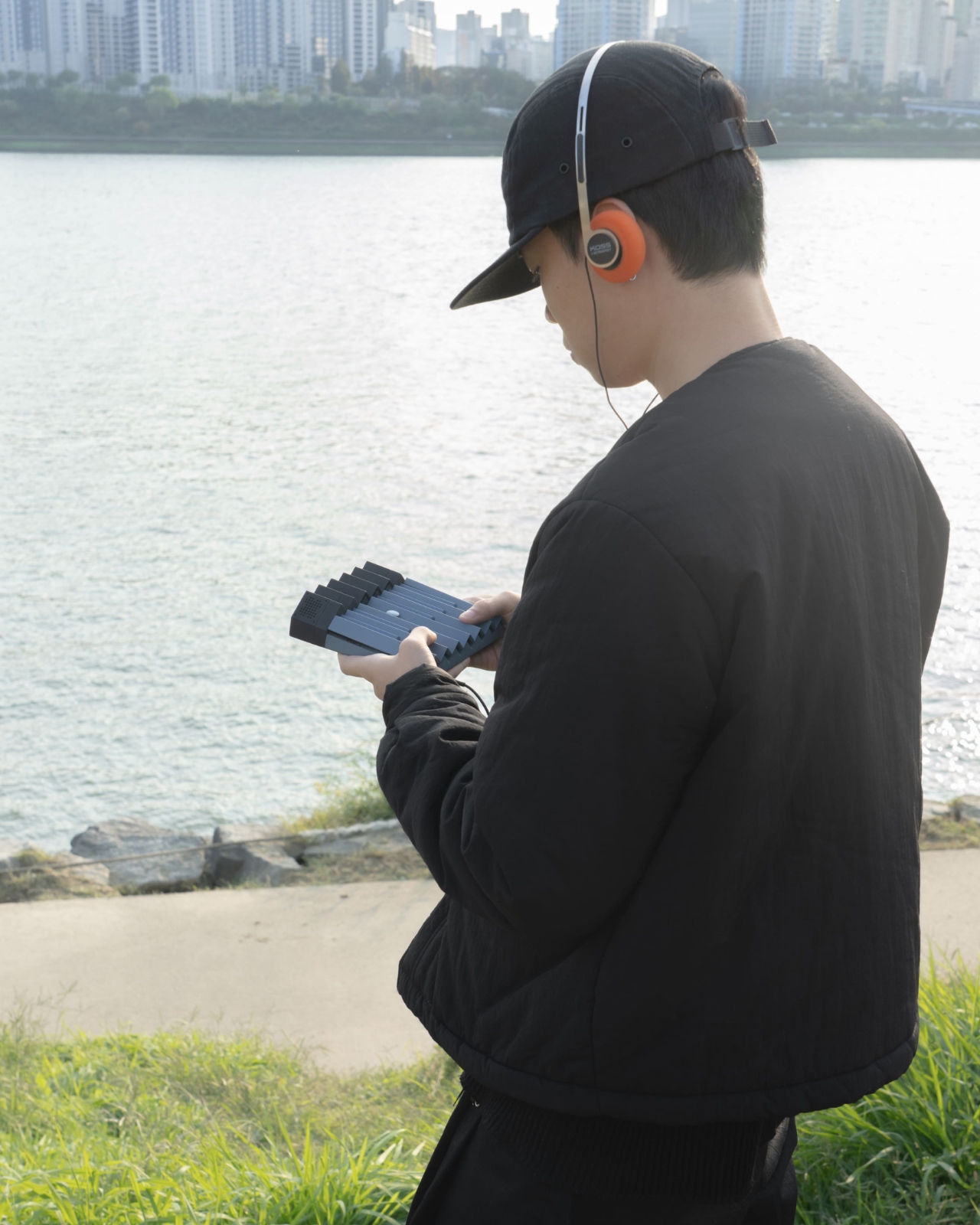 Everglow AI，Music sketchbook，Concept product，electronic product，