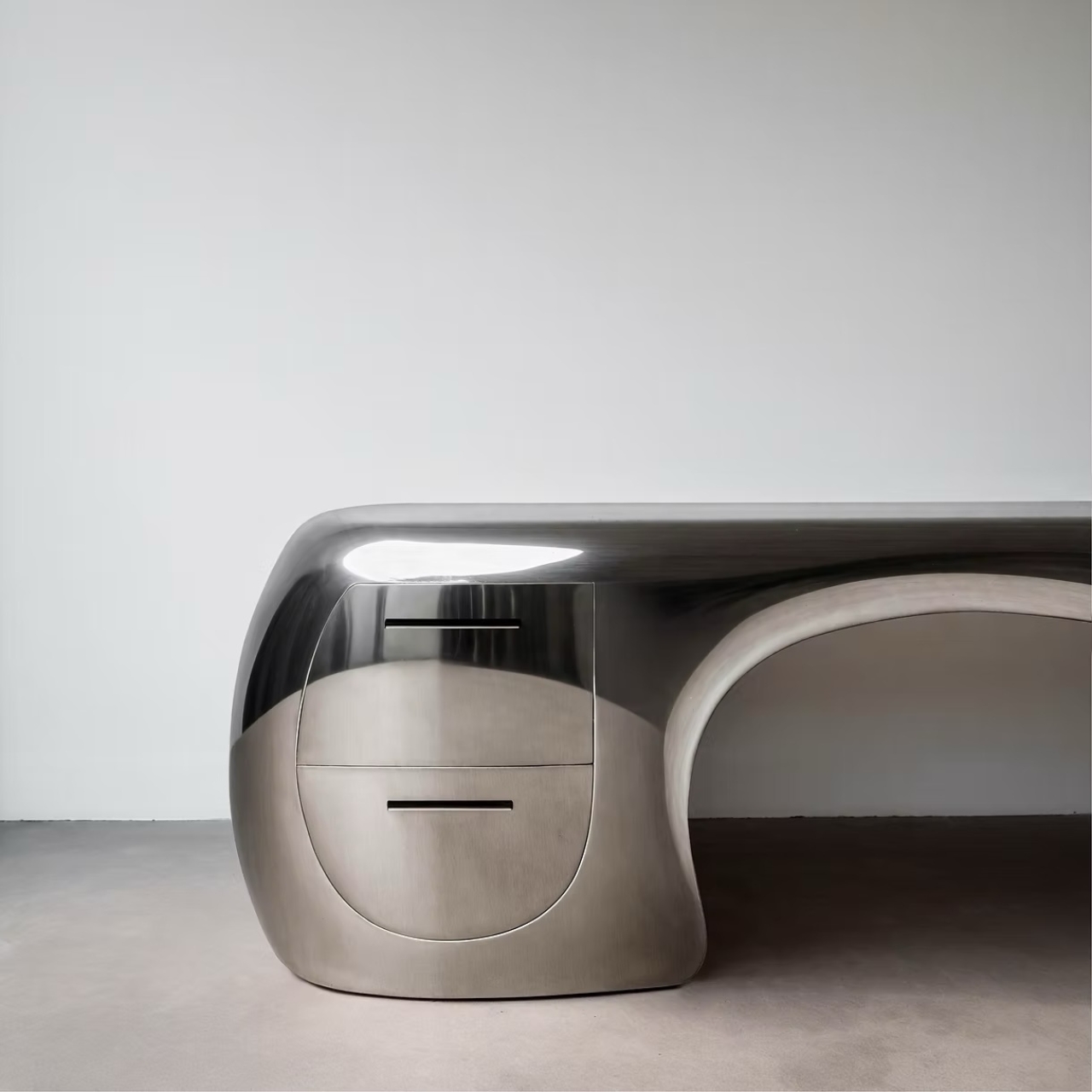 Arnardo Desk，desk，furniture，Artwork，