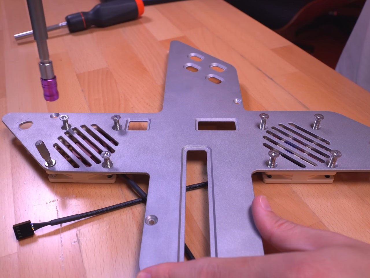 Xbox Big X Prototype，Digital，Electronic equipment，Game console，