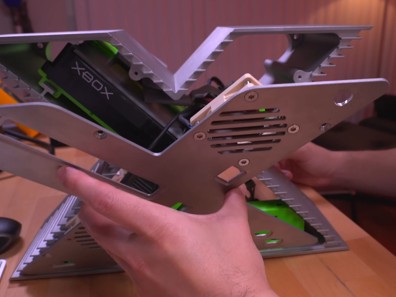 Xbox Big X Prototype，Digital，Electronic equipment，Game console，