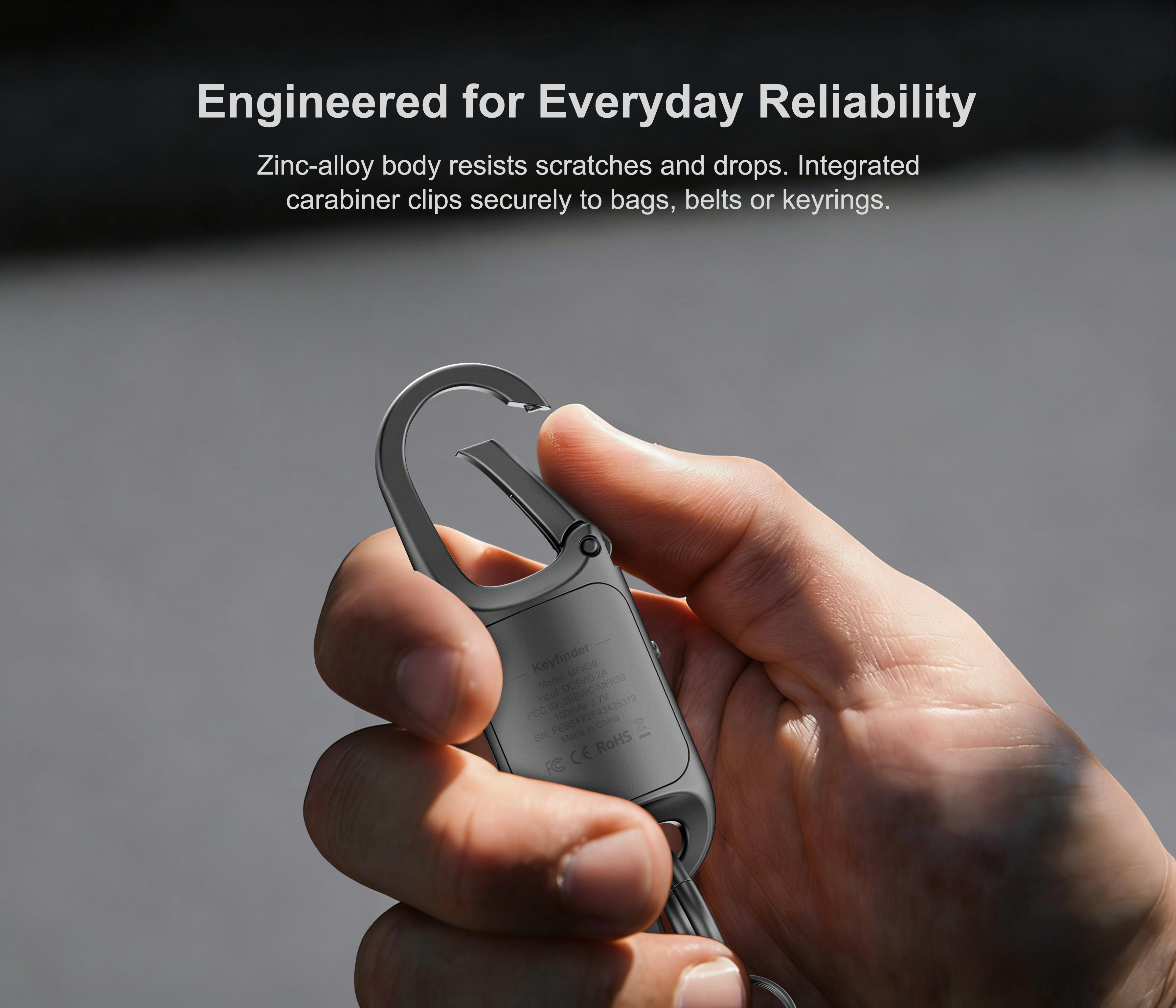 Find My keychain with tracking locator，