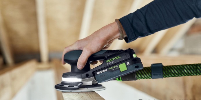 Wireless eccentric sander，
