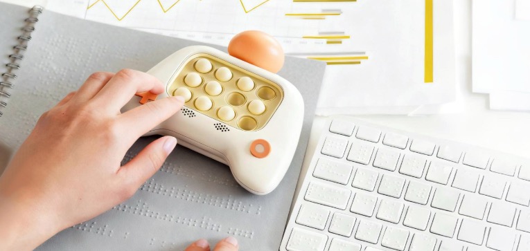 This product is used to complete class assignments，
