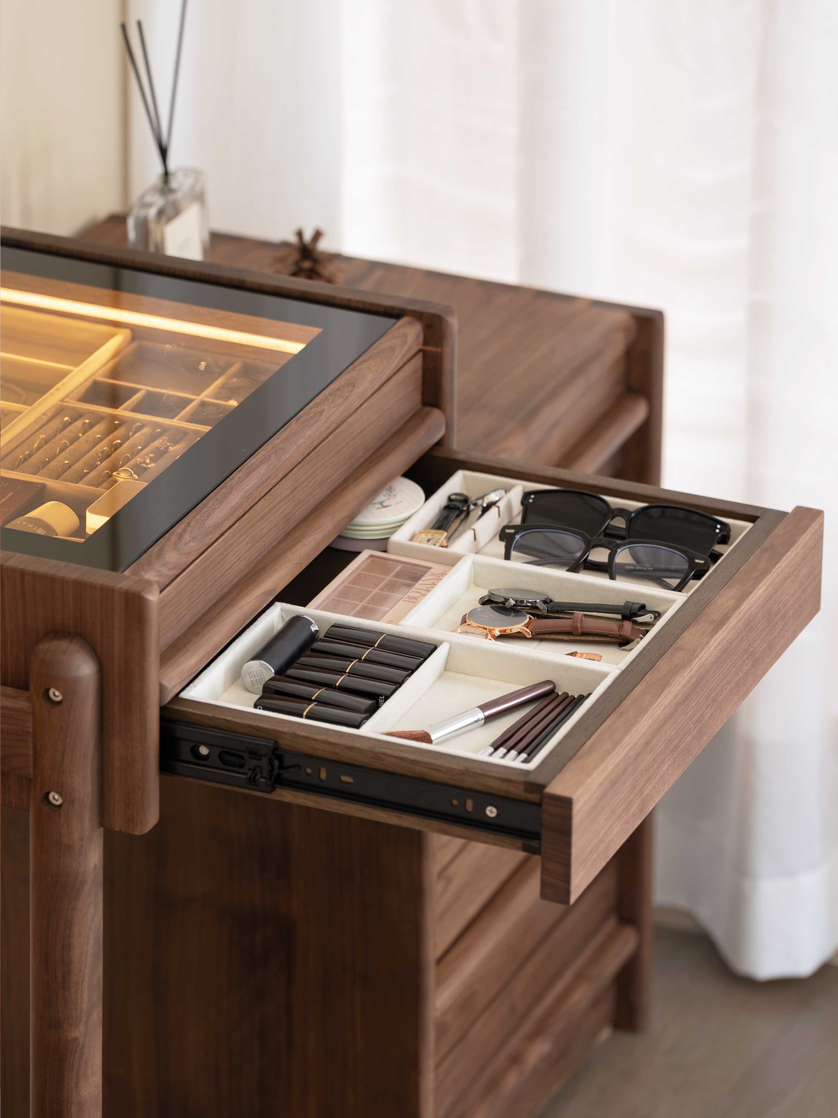 furniture design ，Dresser design，Black walnut furniture，Solid wood furniture，Original design，Residential Furniture，