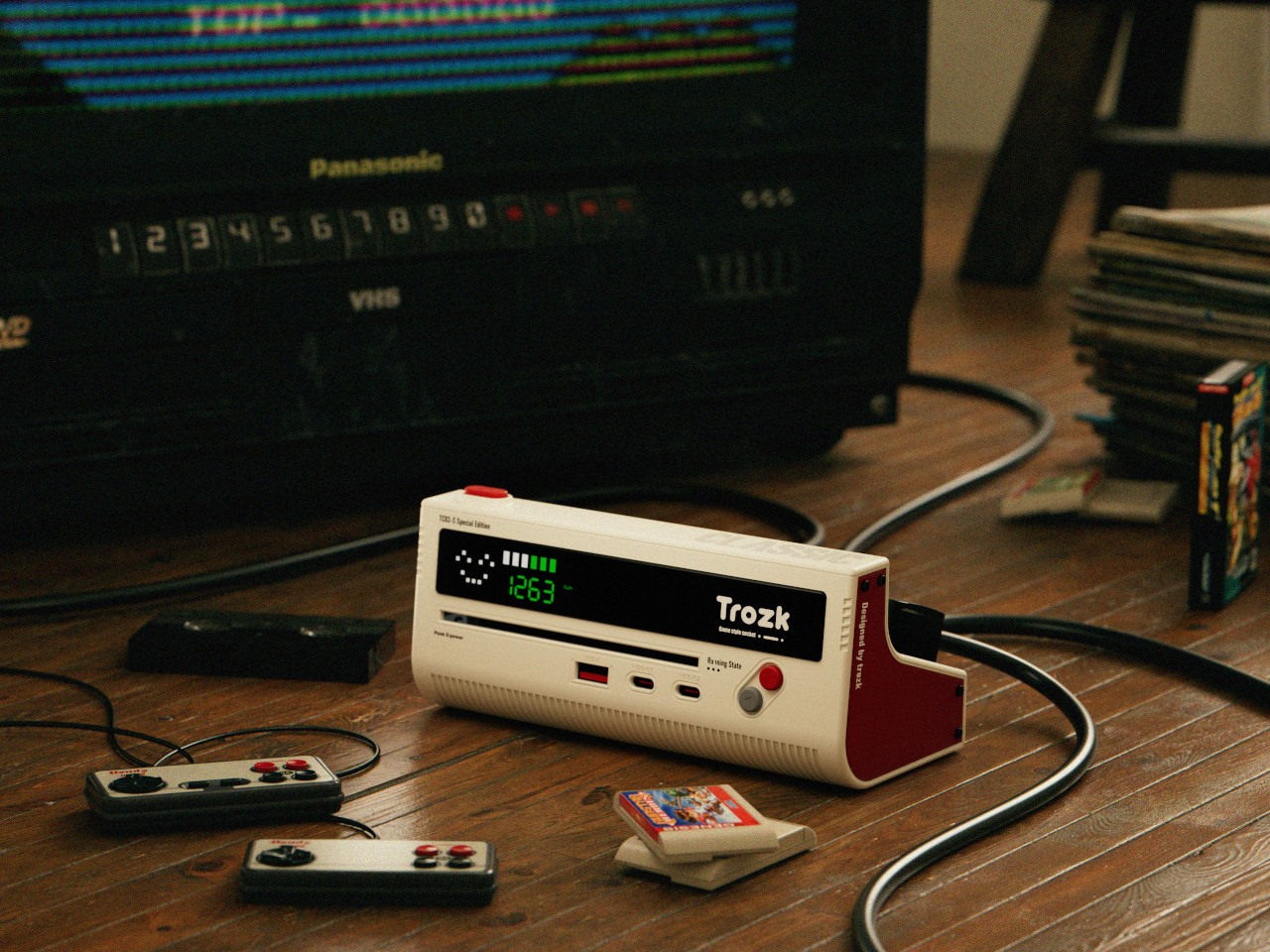 Red and white machine insert row，Game wind socket，Nostalgia E-sports，Desktop fast charge，