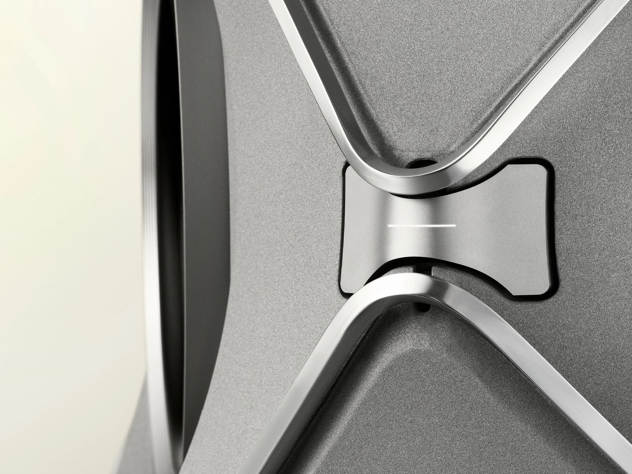 Bang & Olufsen，Bang & Olufsen，Flagship Speaker，Flagship Speaker，Landing sound，Landing sound，Centennial Birthday，Centennial birthday，Beolab 90 Titan，Beolab 90 Titan，