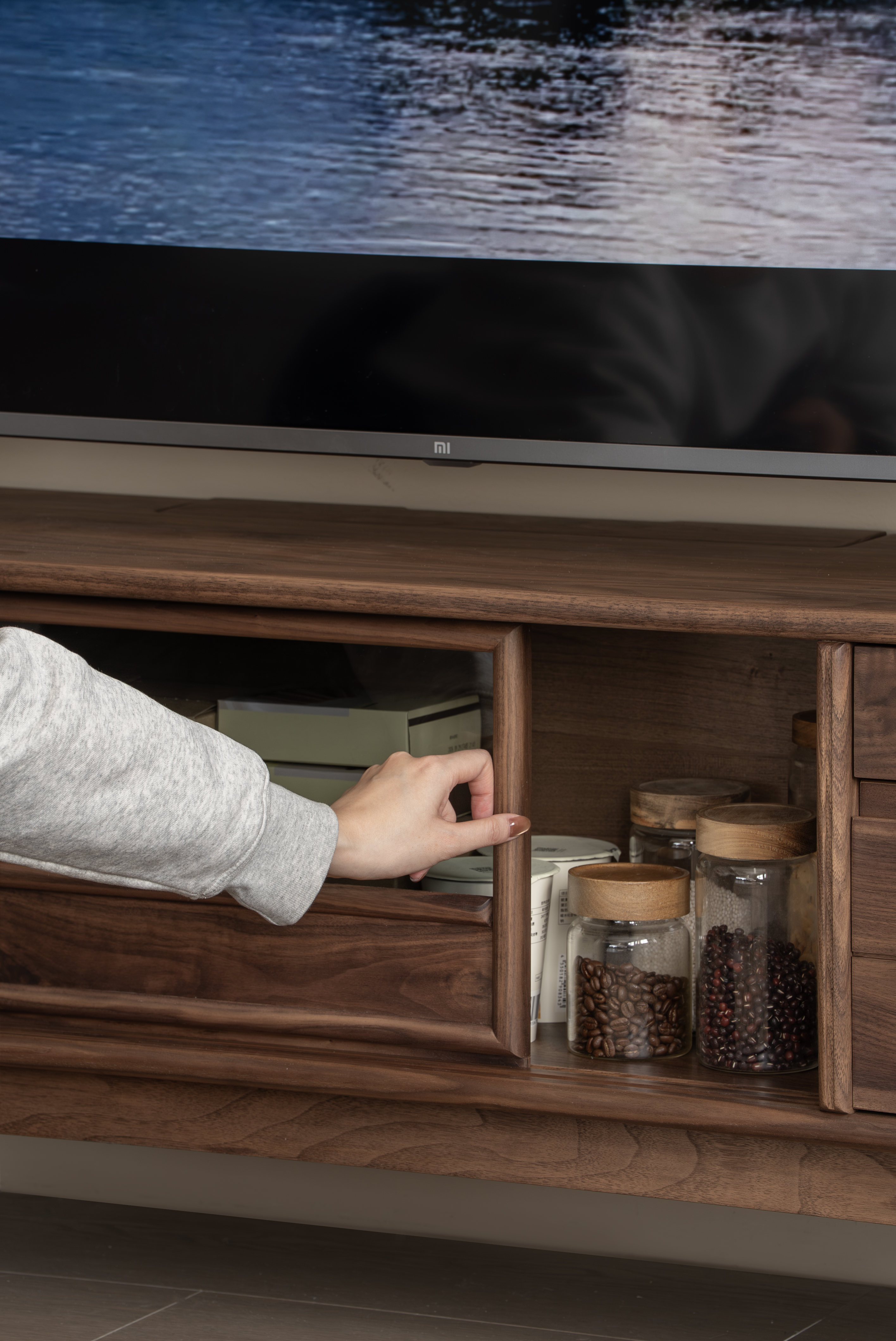 furniture design ，Residential Furniture，Solid wood furniture，Black walnut furniture，Original design，TV cabinet，