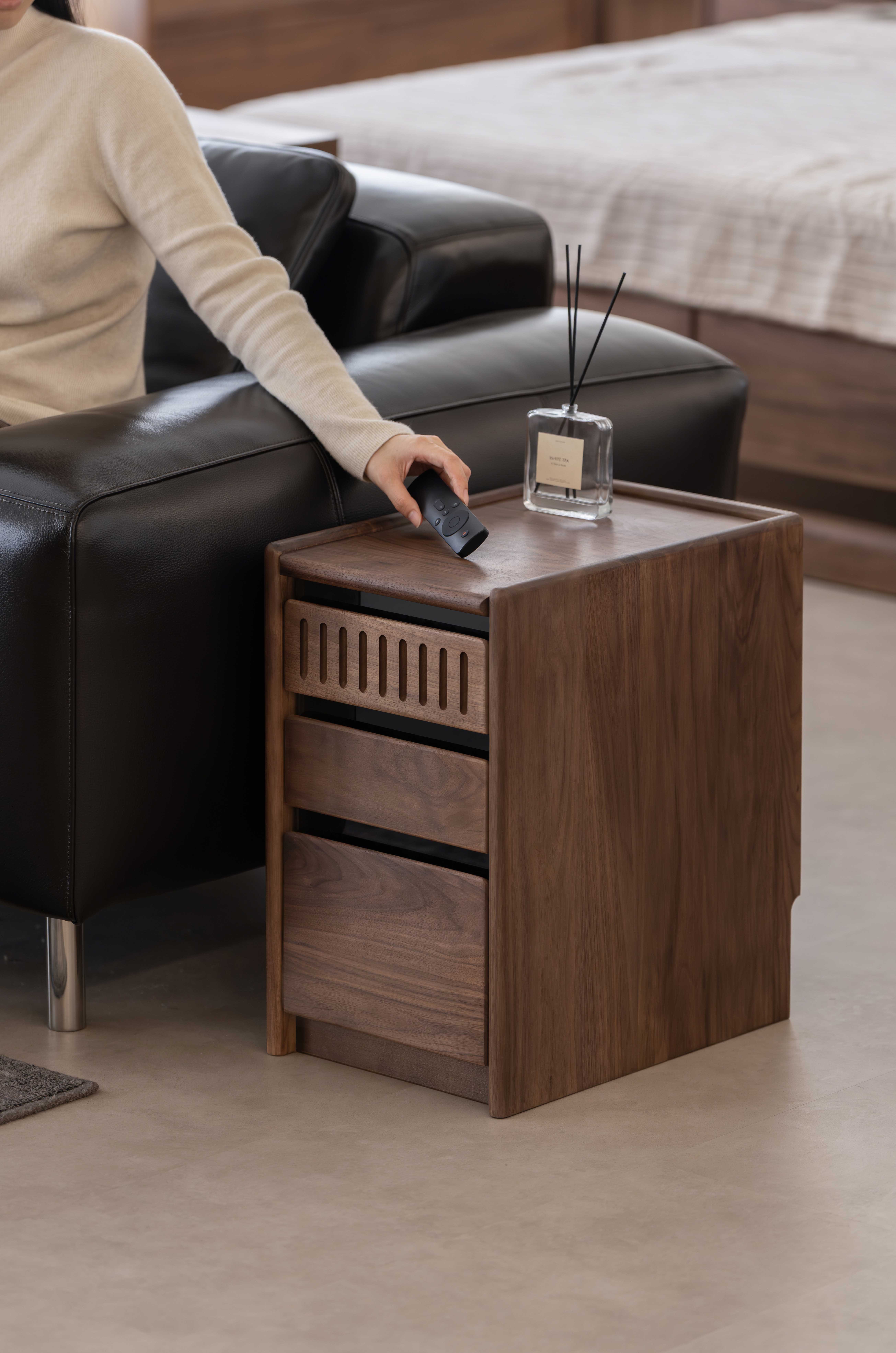 Black walnut furniture，Original design，Solid wood furniture，Black walnut furniture，Original design，Solid wood furniture，Residential Furniture，furniture design ，bedside cupboard，Residential Furniture，furniture design ，bedside cupboard，