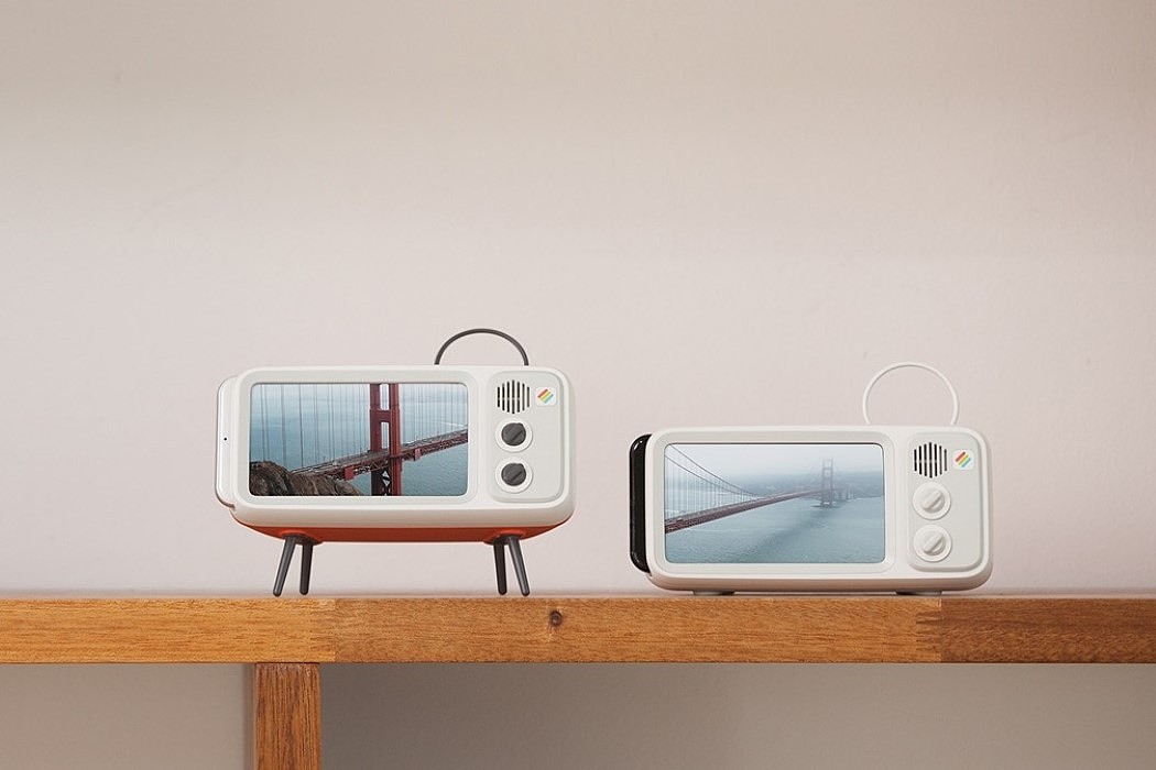 orange，white，Small TV，Mobile phone holder，Retro duck，