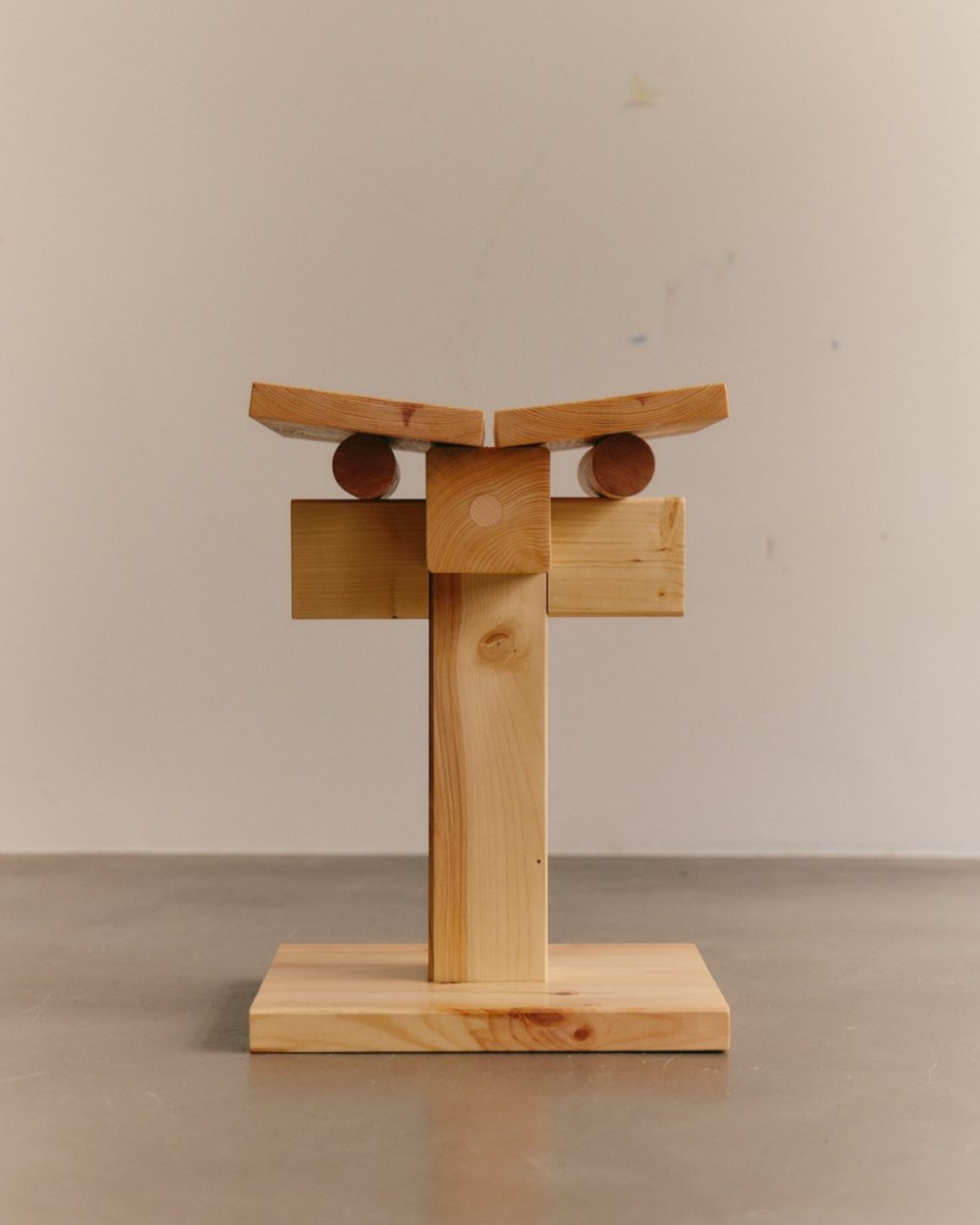 Children's Fun Furniture，Children's Fun Furniture，Solid wood seat，Contemporary design，Solid wood seat，Contemporary design，INDERGARTEN，Beech，INDERGARTEN，Beech，