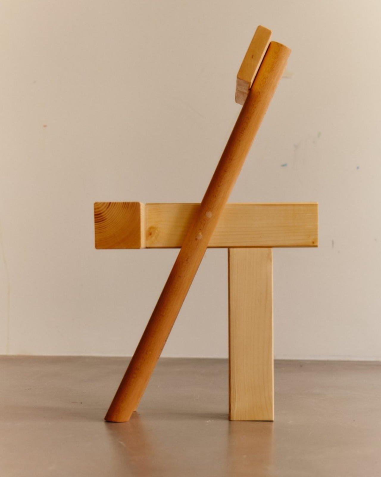 Children's Fun Furniture，Children's Fun Furniture，Solid wood seat，Contemporary design，Solid wood seat，Contemporary design，INDERGARTEN，Beech，INDERGARTEN，Beech，