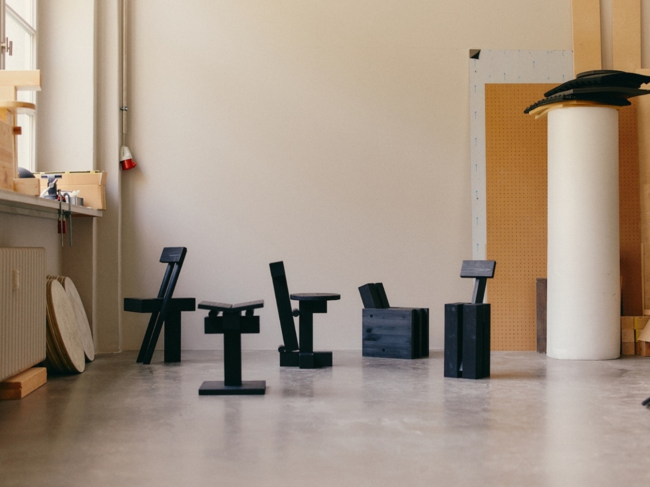 Children's Fun Furniture，Children's Fun Furniture，Solid wood seat，Contemporary design，Solid wood seat，Contemporary design，INDERGARTEN，Beech，INDERGARTEN，Beech，