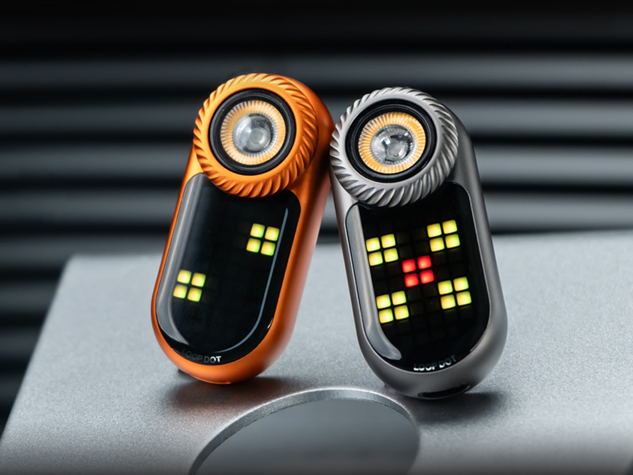Loop Gear，Mini flashlight，Unzip turntable，Pixel screen，Small game flashlight，
