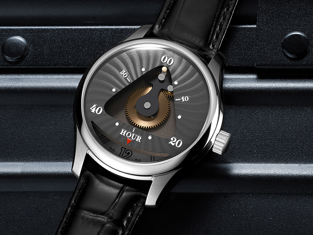 Miyota 9039，Automatic movement，Triangle dial，Automatic machinery，Super-LumiNova，