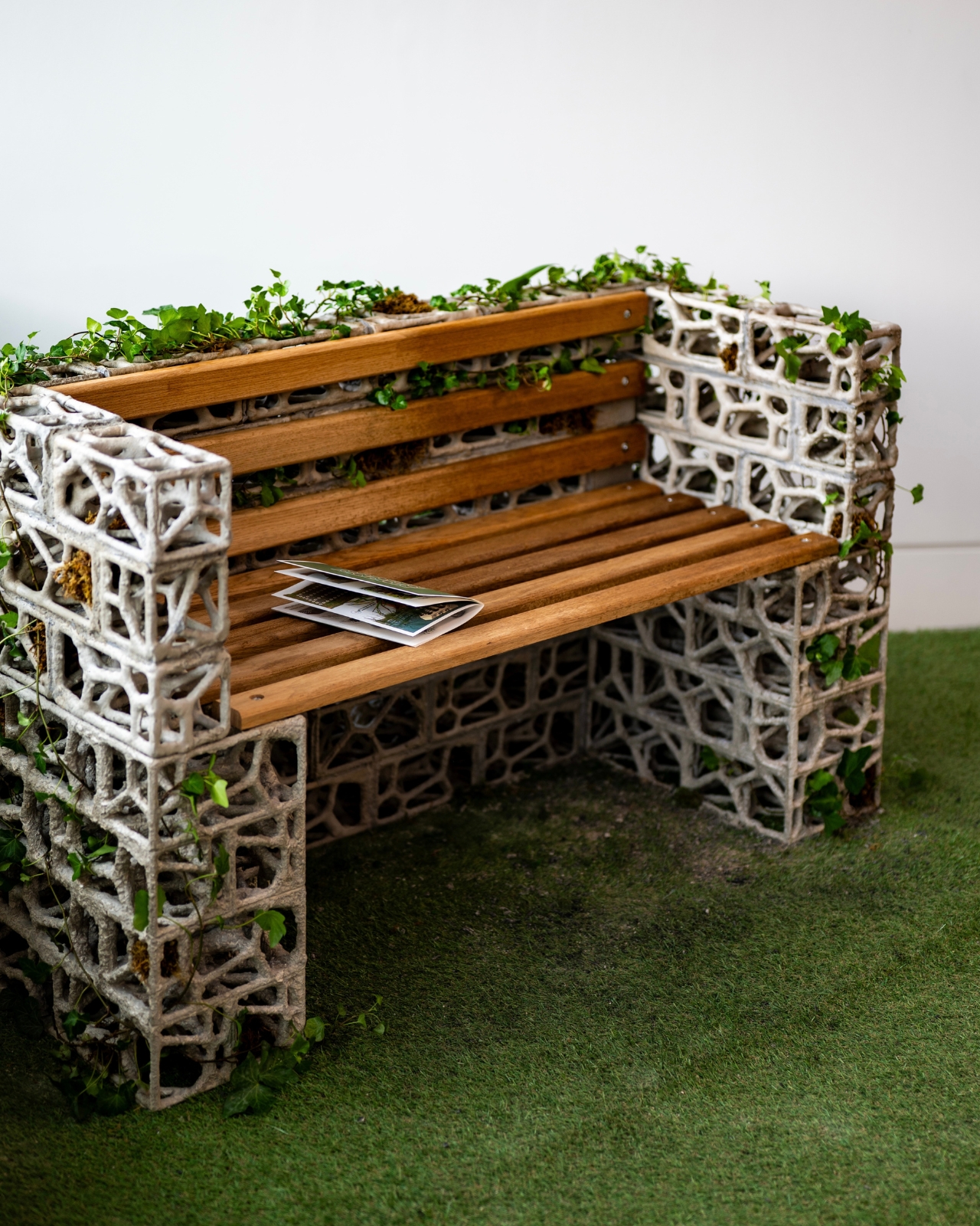 Plant Symbiosis Chair，Outdoor furniture，PhytoSymbiosis，originality，