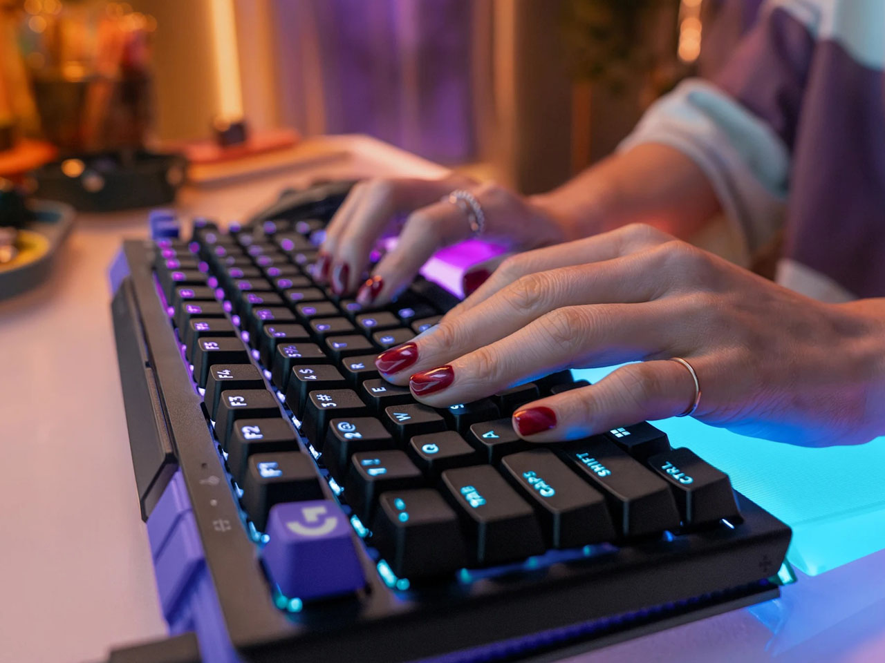 Logitech G512，Esports keyboard，Digital，Electronic equipment，