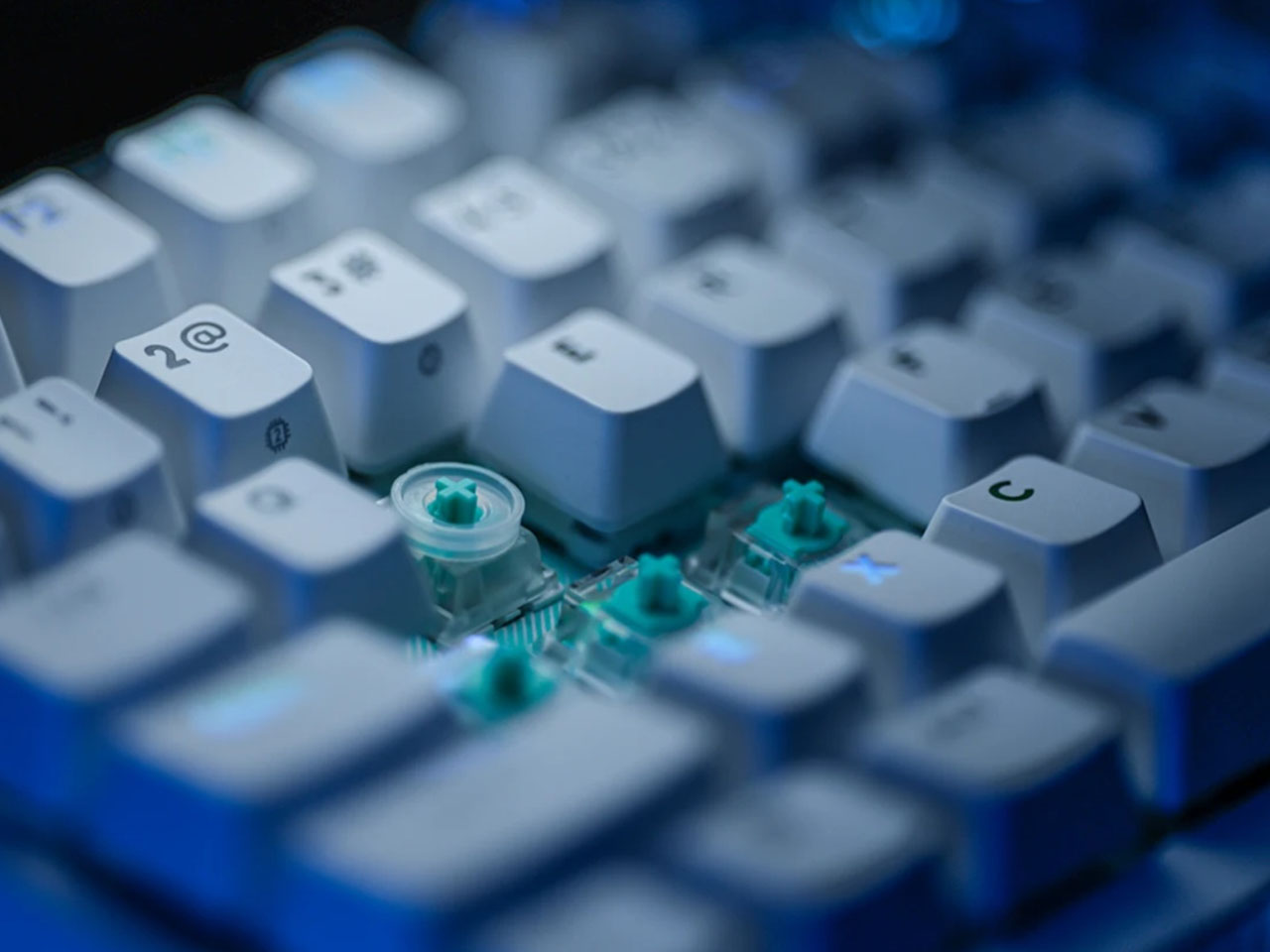 Logitech G512，Esports keyboard，Digital，Electronic equipment，