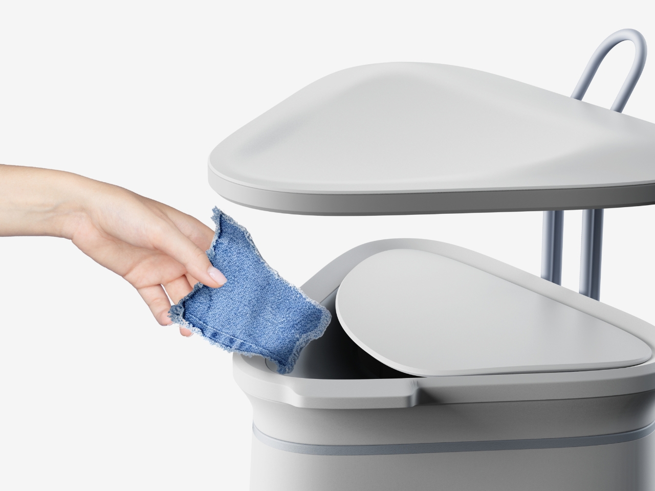 Old clothes recycling，Environmental protection design，Sustainable design，Recycled materials，