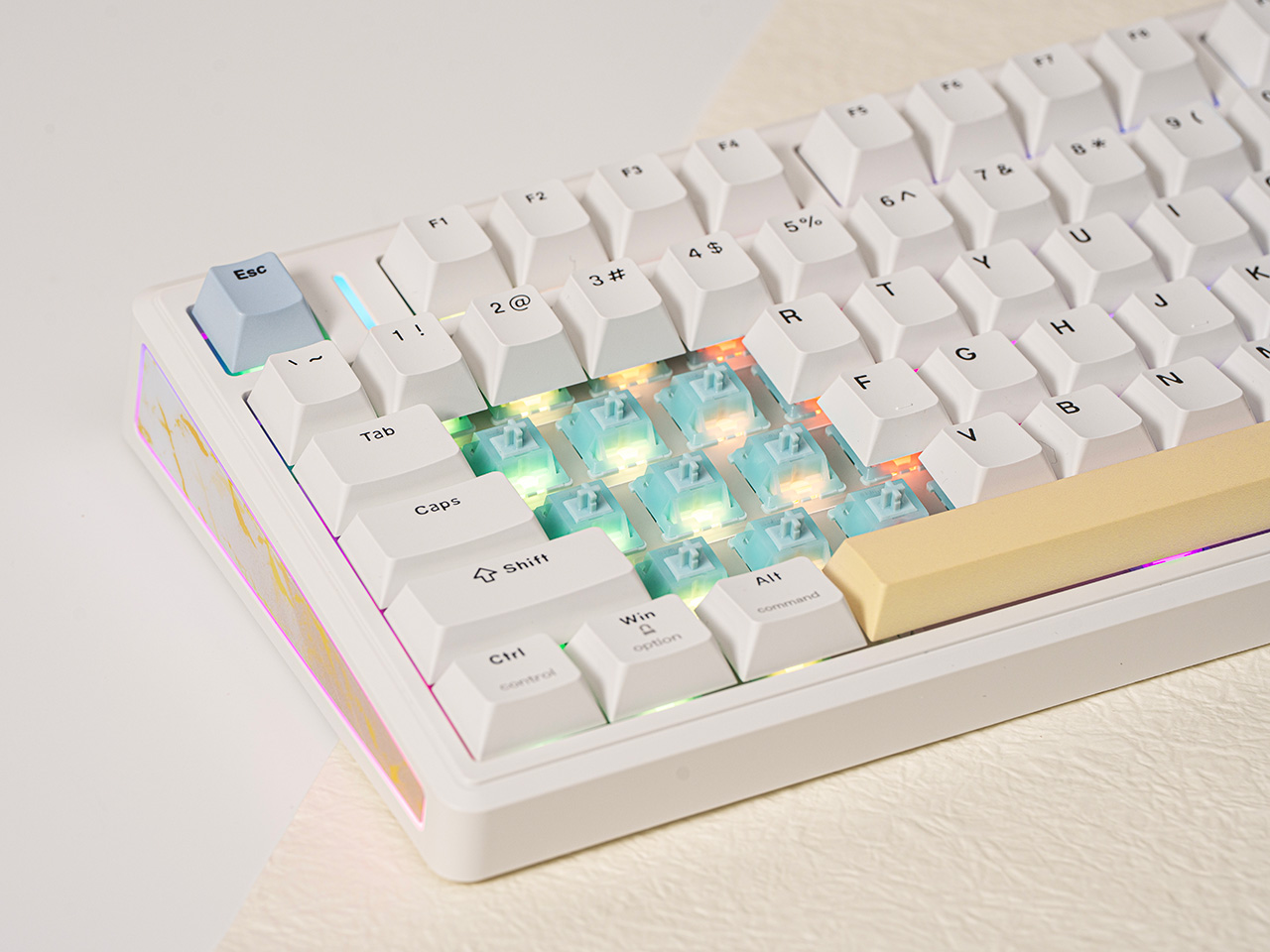 Epomaker TH80 V2，Mechanical keyboard，Wireless design，Hot plug，Long battery life，