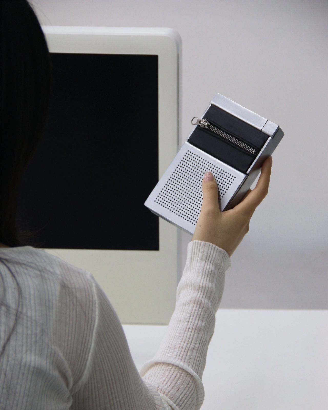zip，loudspeaker box，zipper design ，Minimalist design ，originality，
