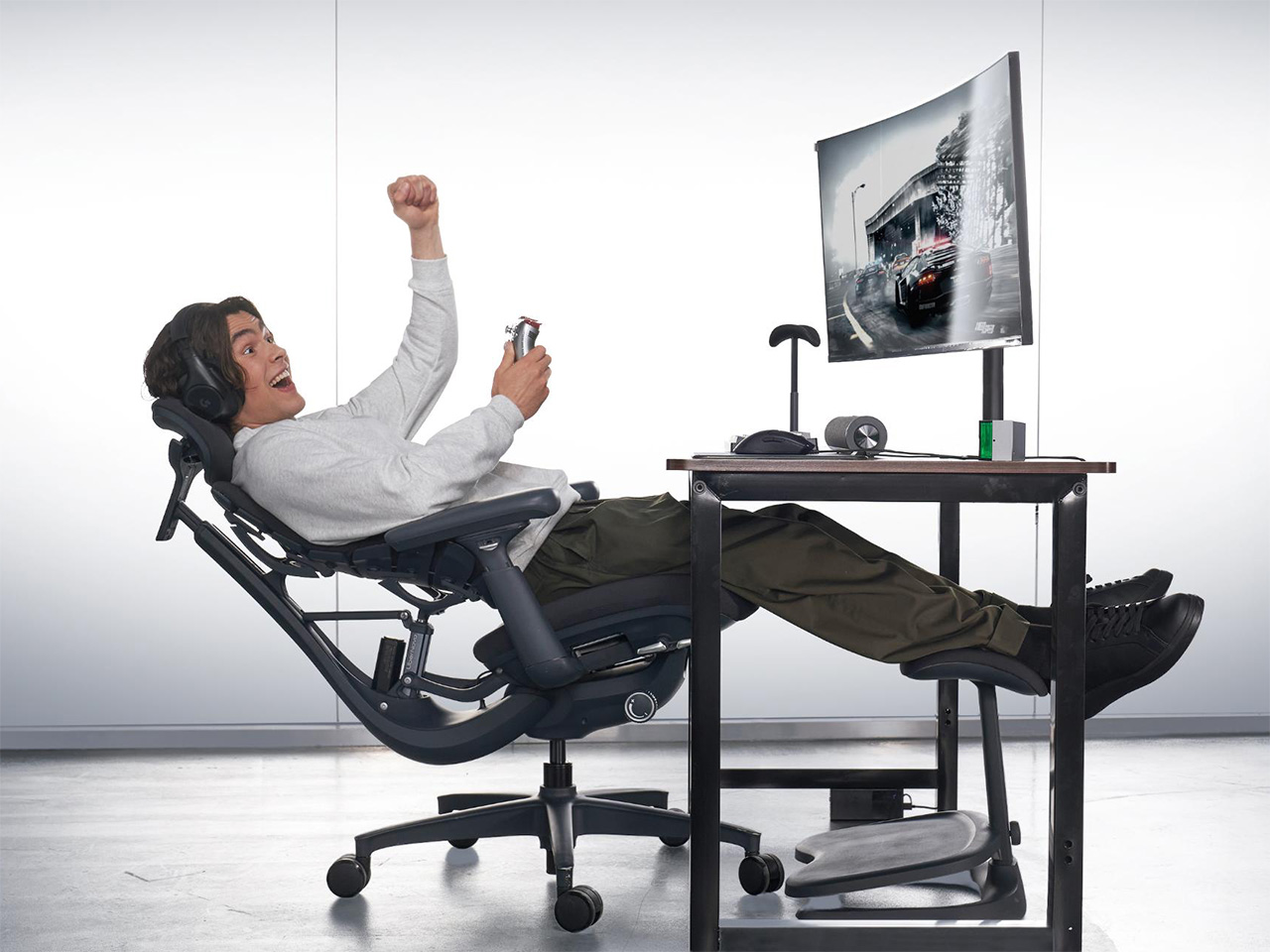 LiberNovo Omni，ergonomic chair，If design award，Dynamic support seat，Health Office，