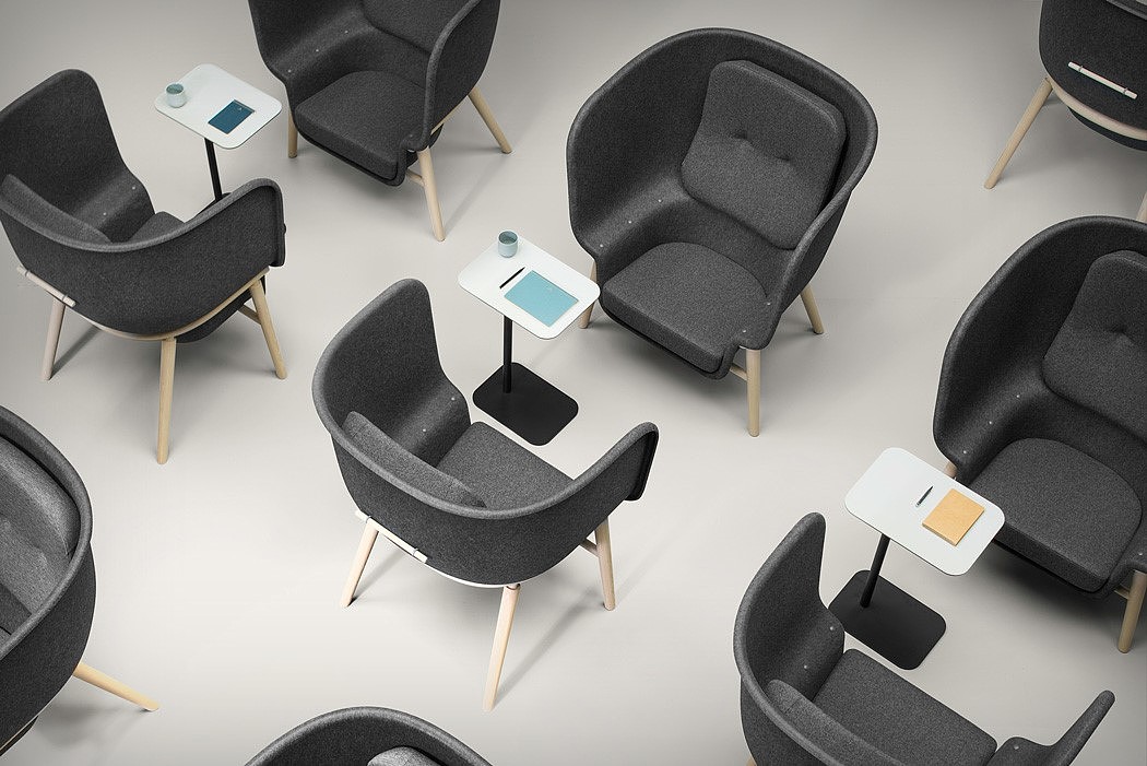 chair，PET plastic，The Form.，Benjamin Hubert，Reprint，