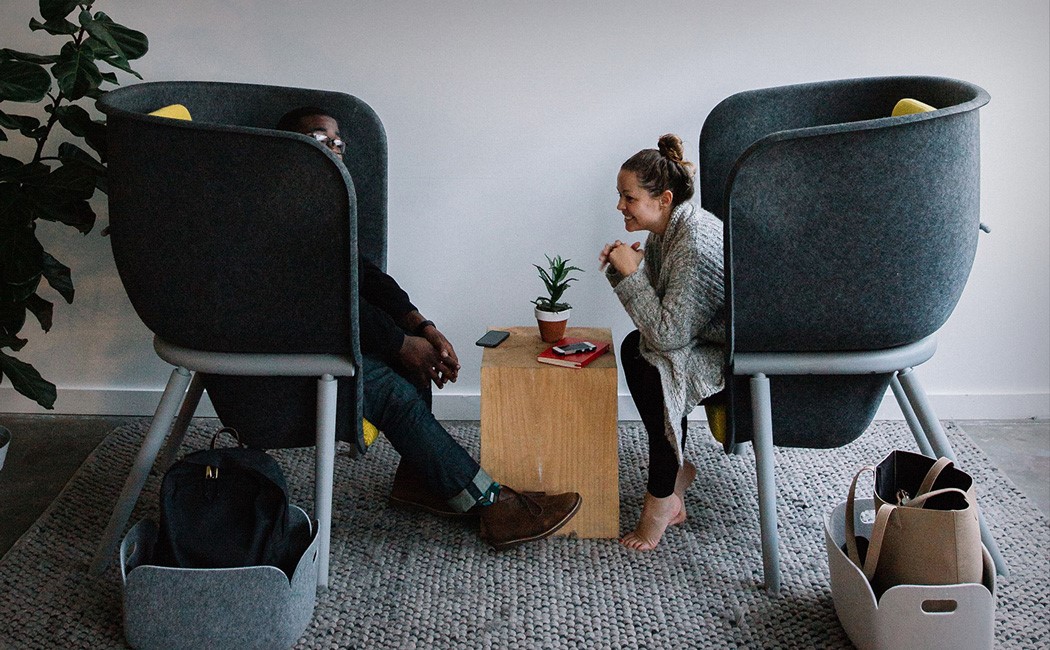 chair，PET plastic，The Form.，Benjamin Hubert，Reprint，