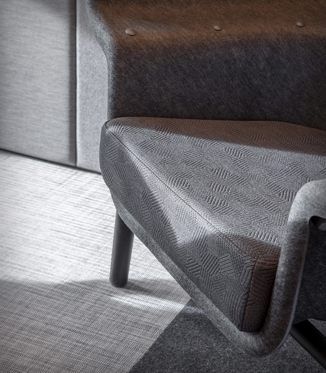 chair，PET plastic，The Form.，Benjamin Hubert，Reprint，