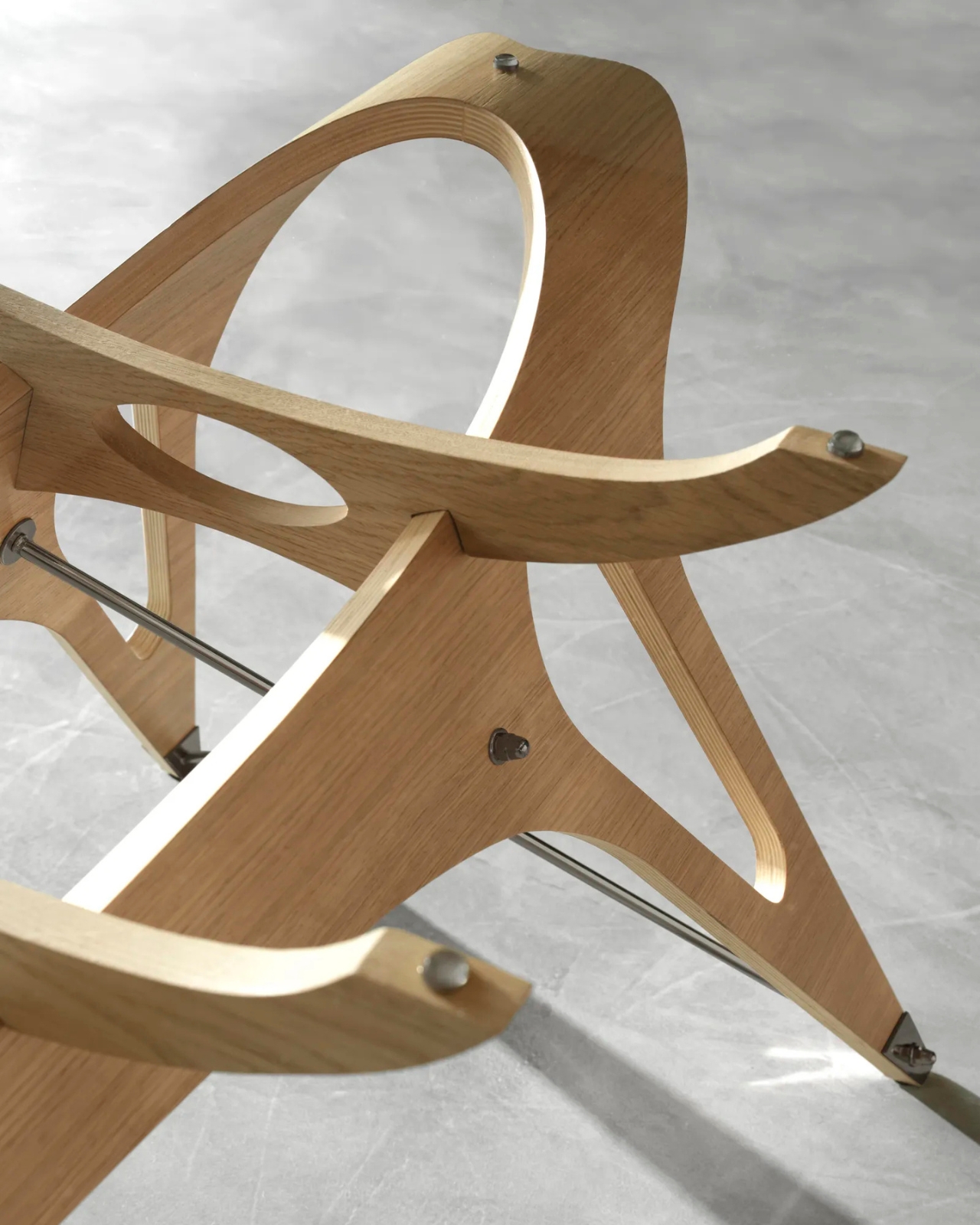 Vertebra table，Zanotta，Milan Design Week 2026，furniture engraving，Italian design，