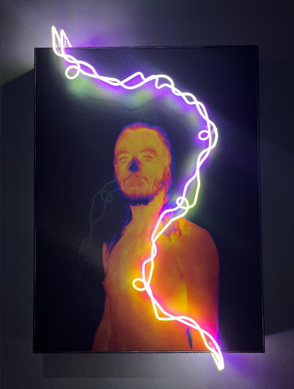 # glass tube neon lights# retro neon sculpture# neon art，