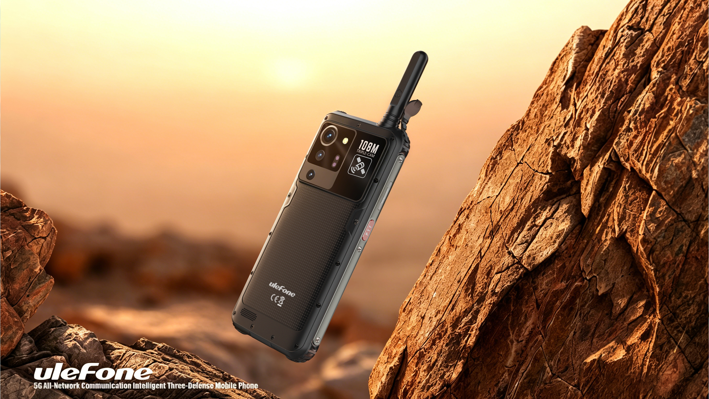 outdoors，mobile phone，Three defense，