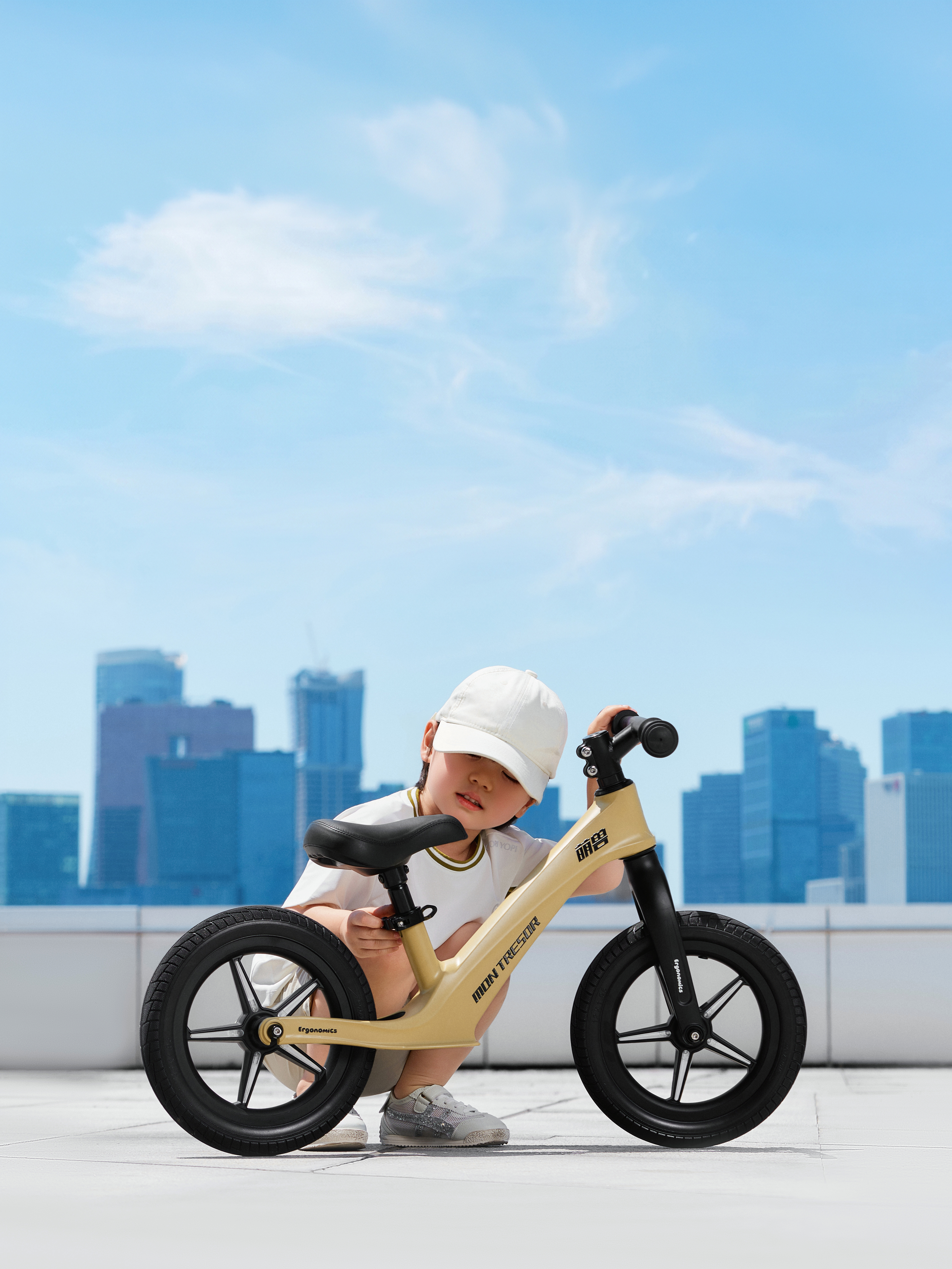 Balance car，Children's products，Stroller，Magnesium alloy balance car，product design，