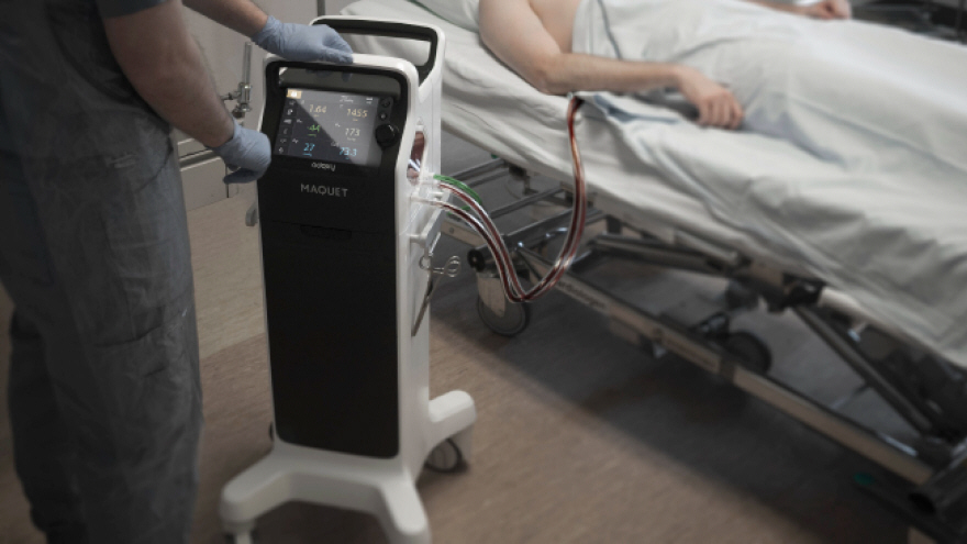 sketch，ECMO，nursing，Small，white，medical care，respiratory failure，Artificial lung，