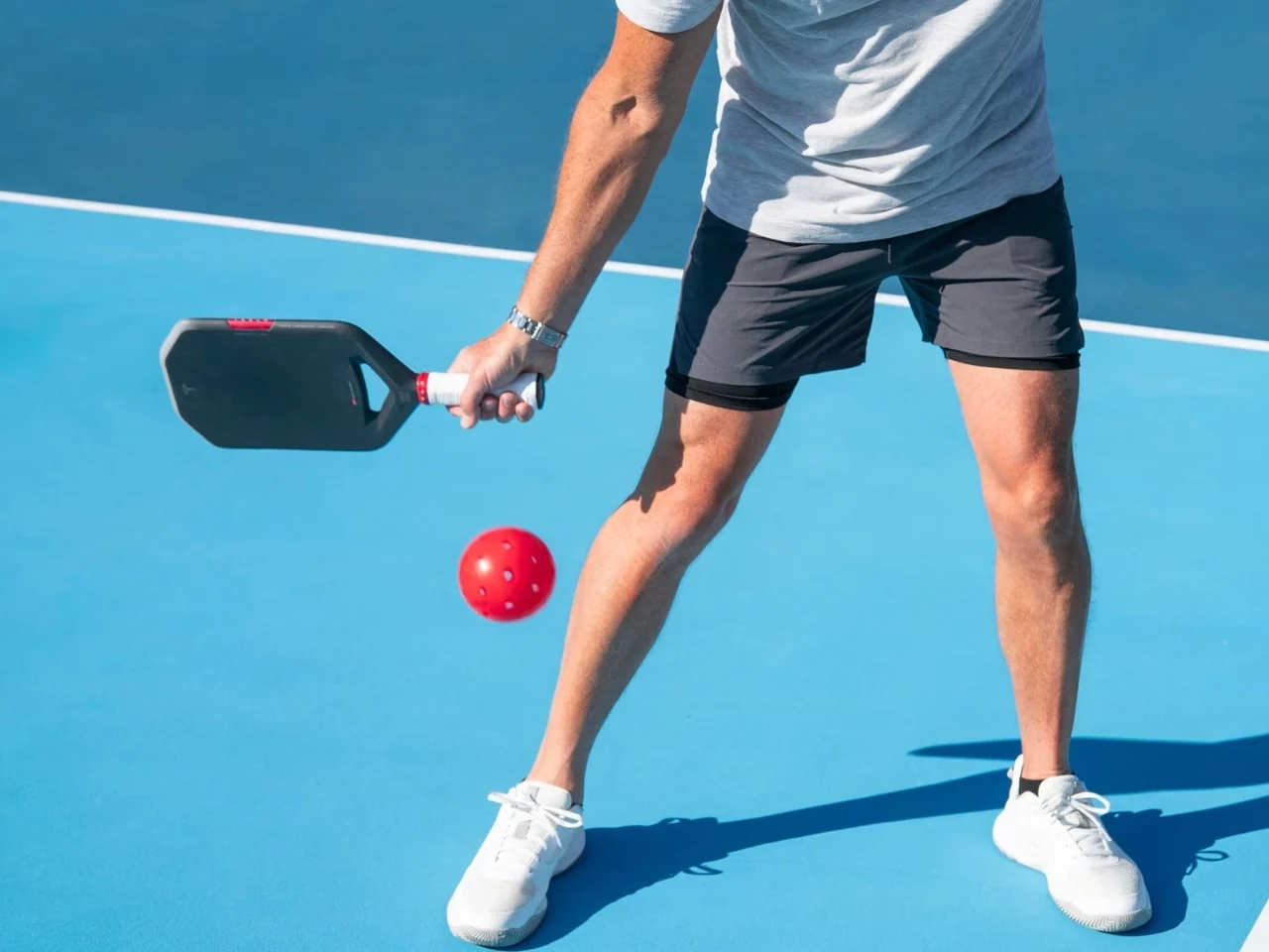 Plaid，Racket，Sports equipment，originality，