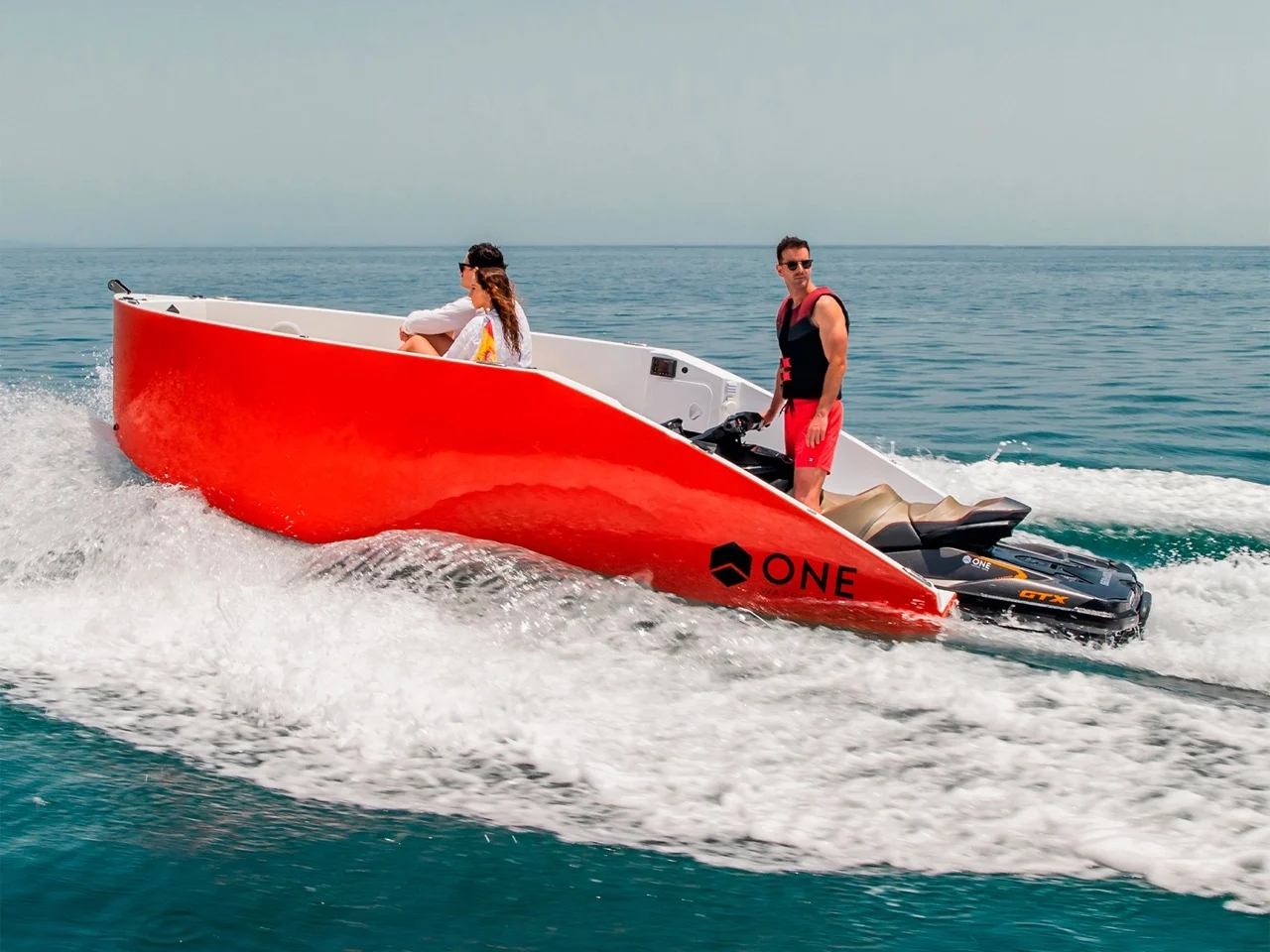 One 16，Multi-functional yacht，vehicle，motorboat，