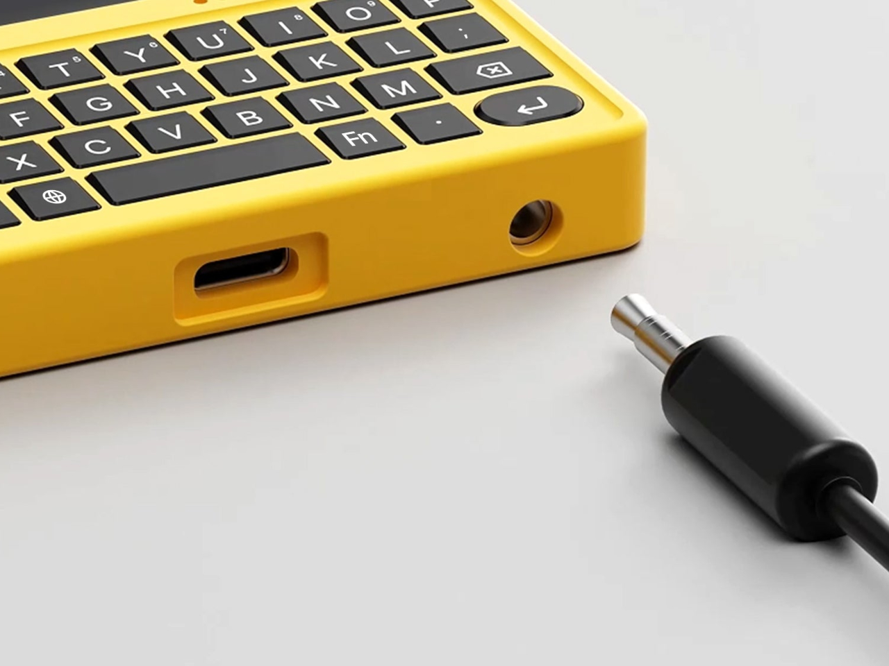 iKKO MindOne，Physical Keyboard，QWERTY Keyboard，Snap-In Case，