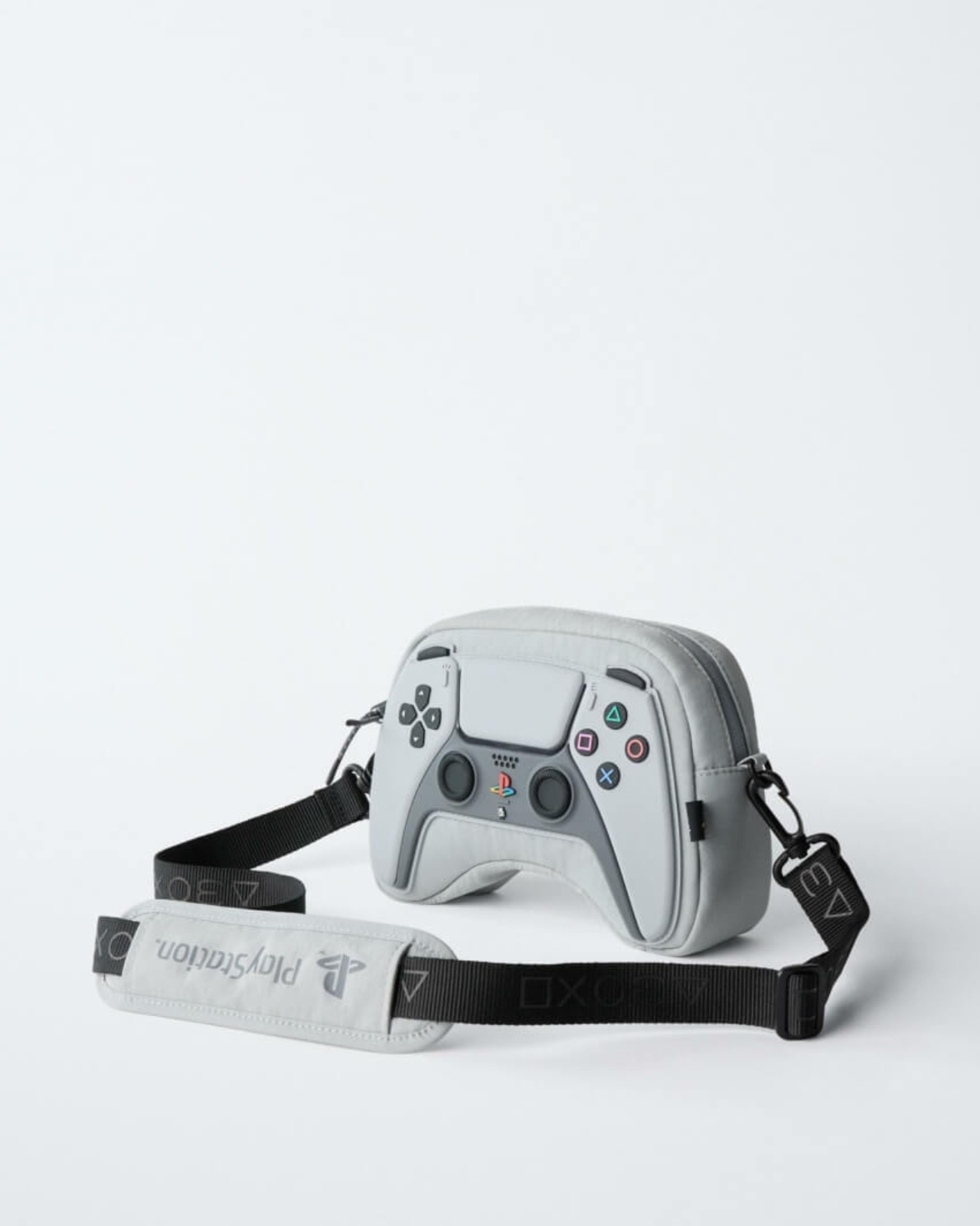 Close，PlayStation，Brand co-name，Game Fashion，Street Wear，