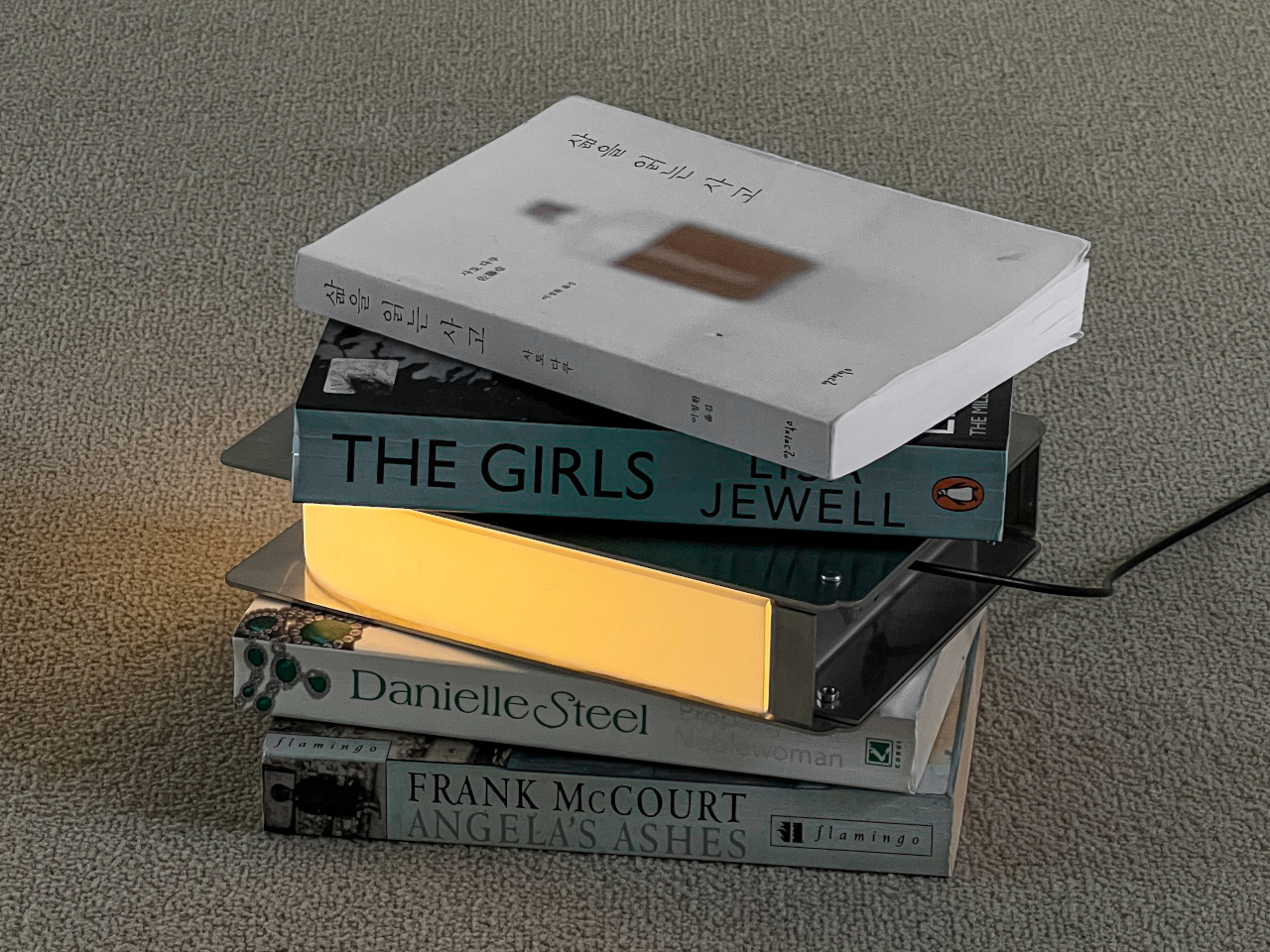 Folio，lamps and lanterns，conceptual design，Housewear & Furnishings，
