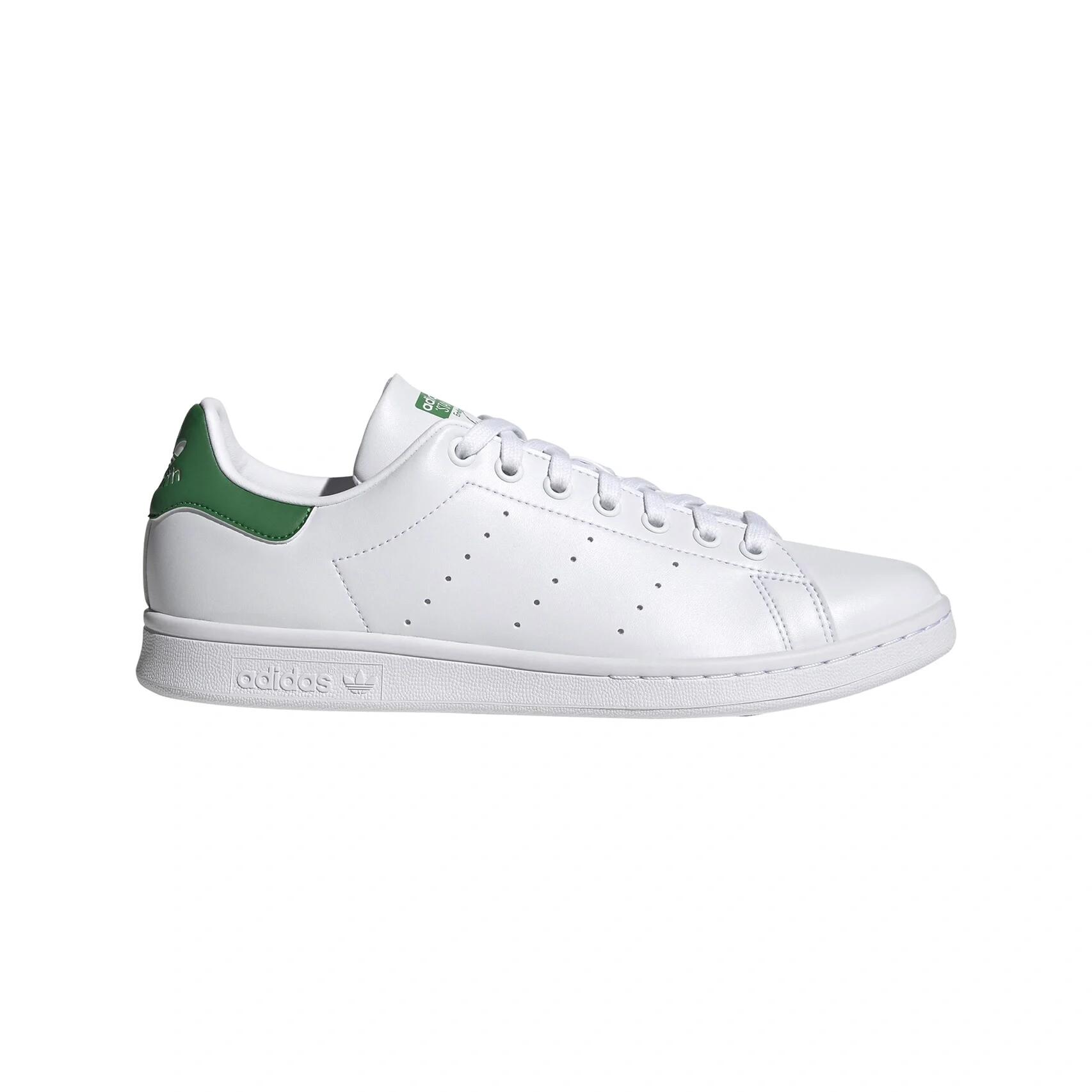 Shoe Design，Sports shoes to share，Shoe design，sneakers，industrial design，Shi Xiaoxi，stansmith，adidas，Adidas Trefoil，Longevity Design，Daily Good Recommendations，Why is this design good?，Less is more，Japan excellent design award，product design，Everyday outfits，Recommended casual sports shoes，Adidas，
