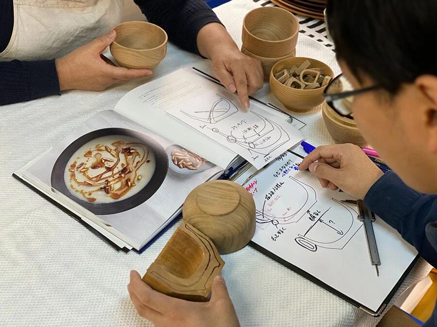 Solid wood tableware，Japanese rice bowl，Catering design，The sense of ritual on the table，industrial design，Oda Hara Wooden，Japanese design，daily good things，100 a good design.，Wooden bowl，Good things at the table，Shi Xiaoxi，Why is this design good?，Daily Good Recommendations，Japan excellent design award，product design，