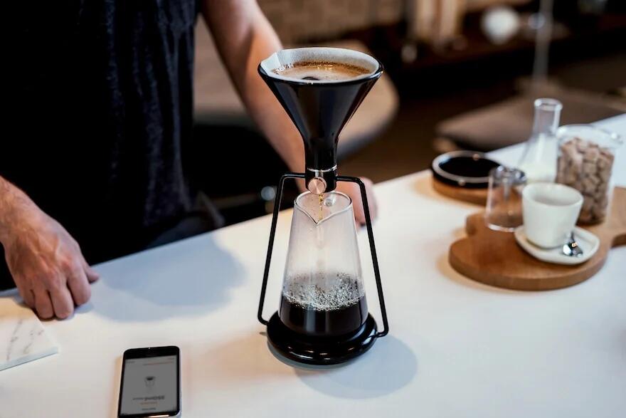 goatstorygina，industrial design，High-value coffee machine，product design，Shi Xiaoxi，Daily good things to share，Japan excellent design award，Smart pour-over coffee maker，Coffee machine，Why is this design good?，