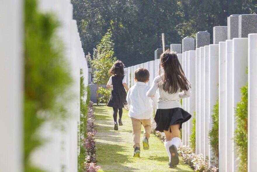 industrial design，product design，cemetery design，Shi Xiaoxi，About death，Japan excellent design award，Tombstone Design，garden design，Tombstone，Why is this design good?，