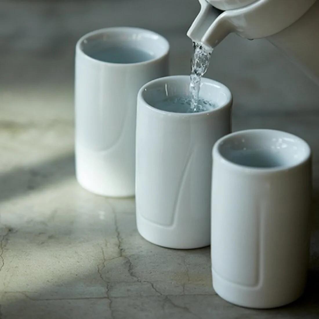 industrial design，product design，Japanese sake，Goblet，Shi Xiaoxi，Clear glass，Japan excellent design award，Wine table culture，Japanese design，Why is this design good?，Life aesthetics，