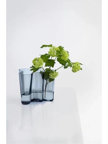 Iittala，industrial design，Daily sharing of good things.，product design，Notes Inspiration，Vase design，Shi Xiaoxi，Alva Alto，Daily Shard PLOG，Classic design，vase，Why is this design good?，home aesthetics，