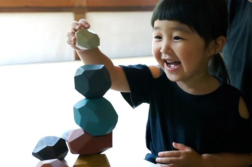 industrial design，product design，Notes Inspiration，Block Design ，Share my toys.，Shi Xiaoxi，Building blocks，Japan excellent design award，Adults also play with toys.，Toys，Why is this design good?，