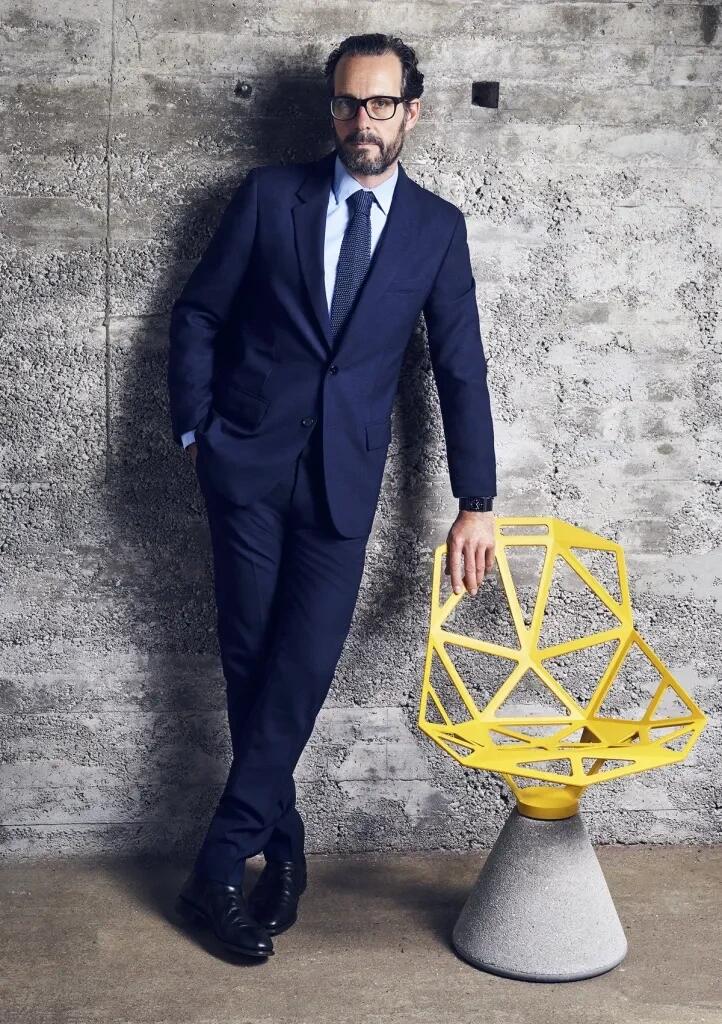 Notes Inspiration，KonstantinGrcic，Why is this design good?，Chair design，Magic，furniture design ，product design，Shi Xiaoxi，Chairone，industrial design，
