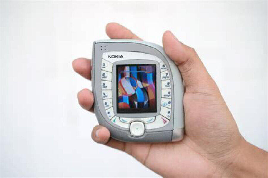 Why is this design good?，nokia，Design method，Have you used Nokia?，product design，Shi Xiaoxi，Those years accompany my digital products，NOKIA，industrial design，Nokia 7600，