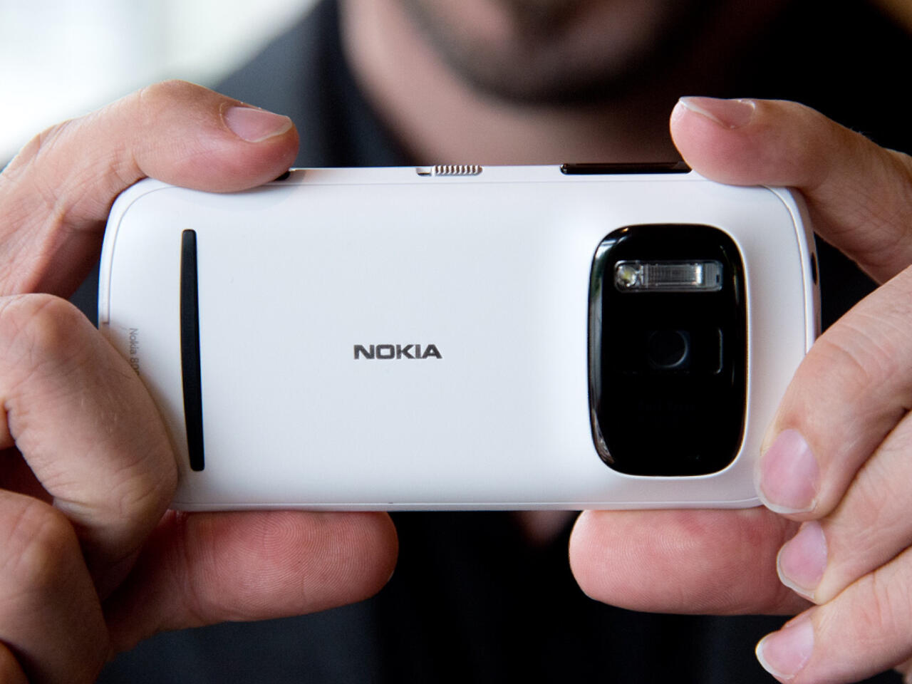 product design，NOKIA，industrial design，Shi Xiaoxi，Design case sharing，Have you used Nokia?，Try a new look，Mobile phone design，Why is this design good?，nokia，Nokia 808，